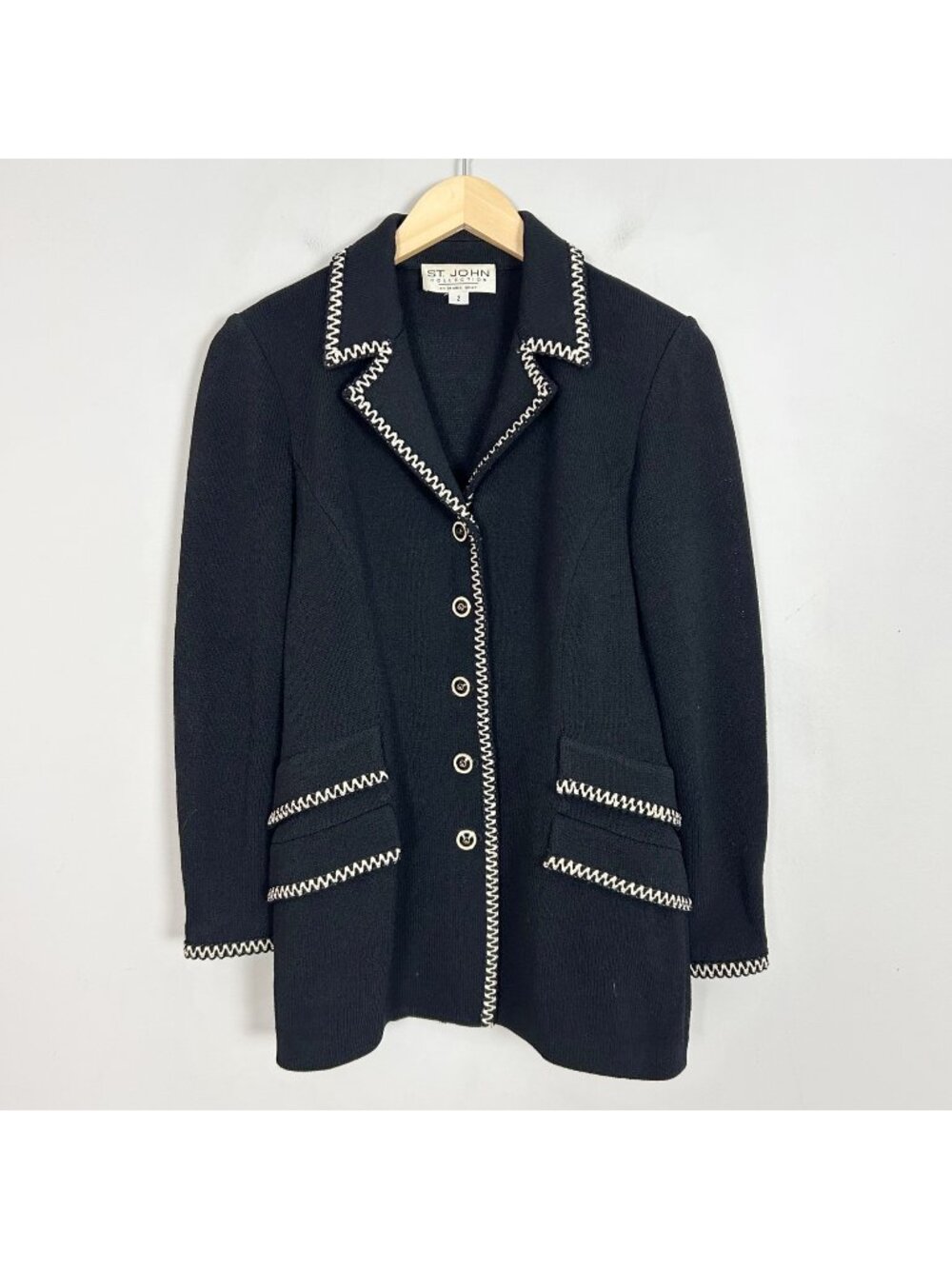 St. John Collection Black Button Front Jacket Santana Knit‎ Mid Length Size 2
